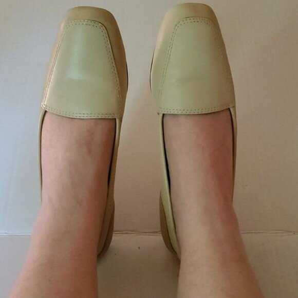 Flats Loafers Slip On Shoes Enzo Angiolini Leather Cream Tan Women's WOMAN'S 7M - Picture 3 of 15